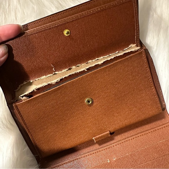 Louis Vuitton Brown Monogram Wallet - Picture 6 of 8